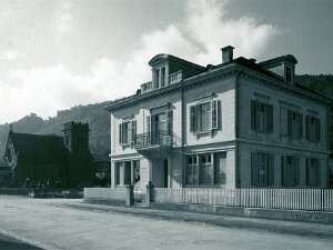 Raiffeisenbank (auch Villa Kaltenbacher)